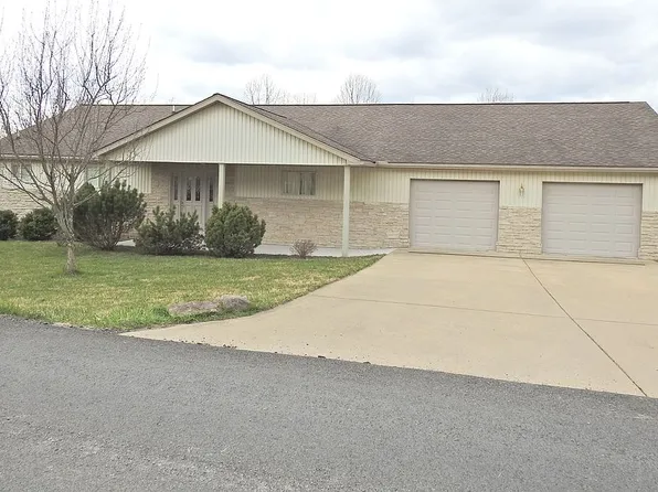 145 Arbogast Ln, Morgantown, WV 26508