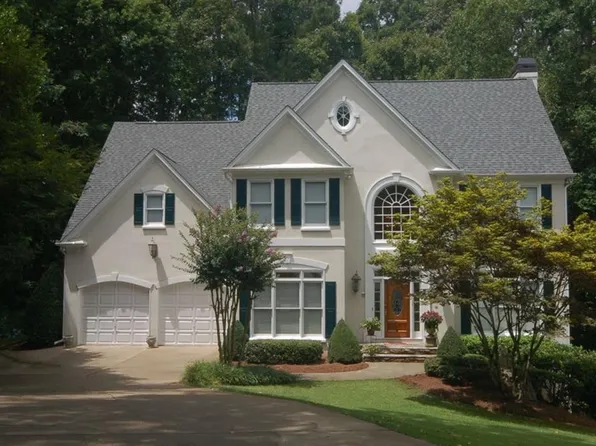 1363 Fallsbrook Way NW, Acworth, GA 30101