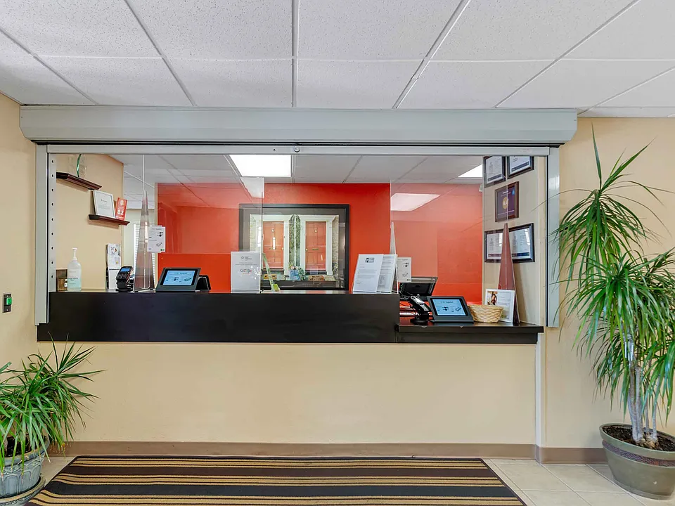 Lobby and Guest Check-in