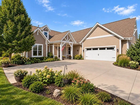 W59N1183 James CIRCLE, Cedarburg, WI 53012