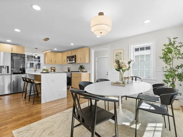 471 Washington St, Newton, MA 02458