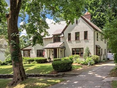 12 Military Rd, Worcester, MA, 01609