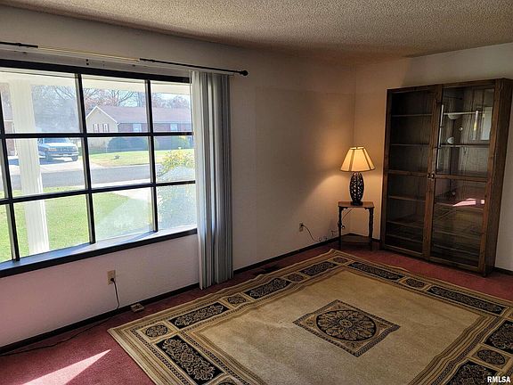 2nd image of 109 Woodland Dr