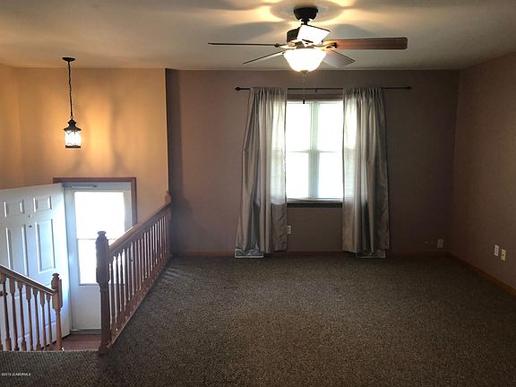 3rd image of 2417 Bluebird Dr