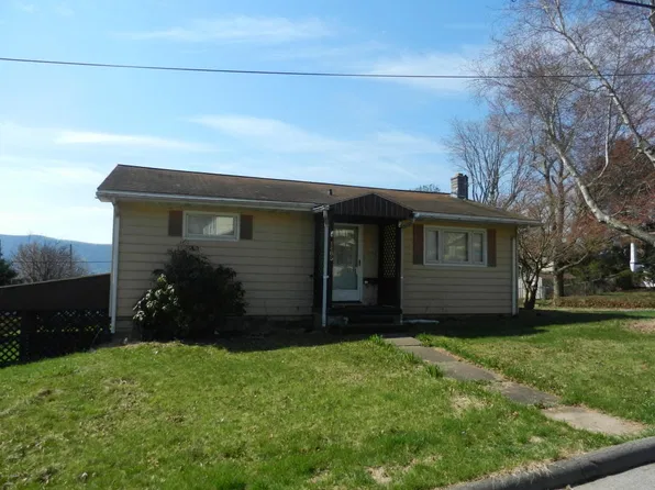 1485 Mount Carmel St, Williamsport, PA 17701