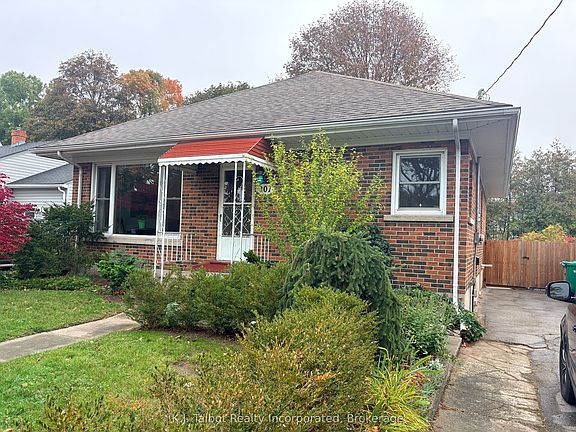 2nd image of 207 Cameron St