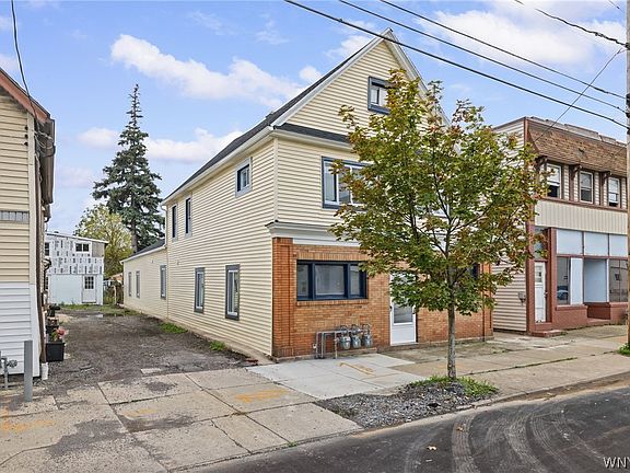 3rd image of 47 Main St