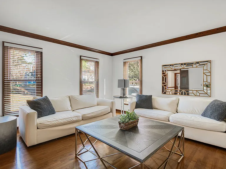 9621 Peppertree Dr — Photo 13