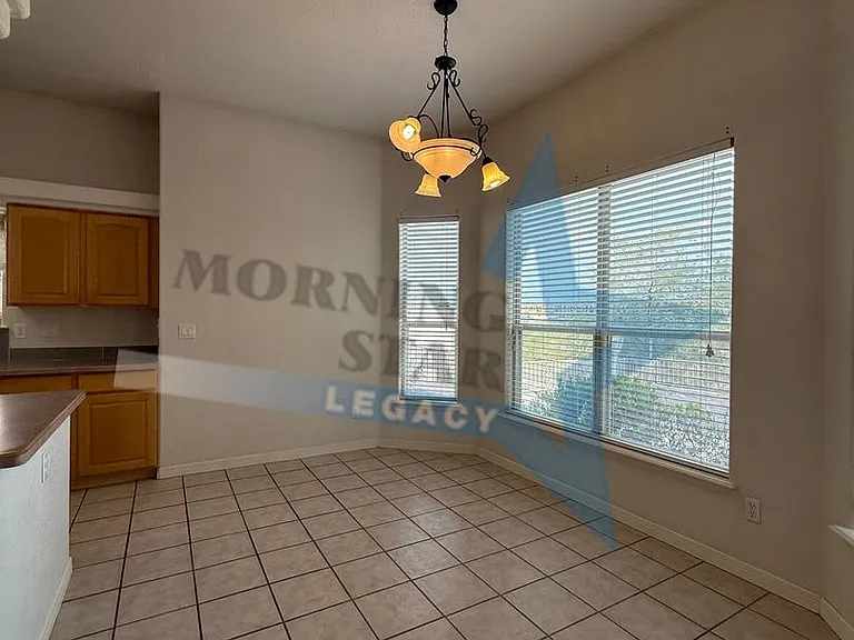 2935 Scenic Cir — Photo 21
