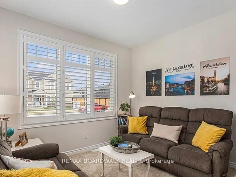 741 Derreen Ave — Photo 4