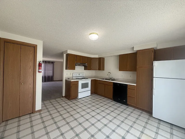 2709 1st Ave — Photo 6