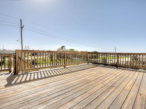 Grill out on large deck!