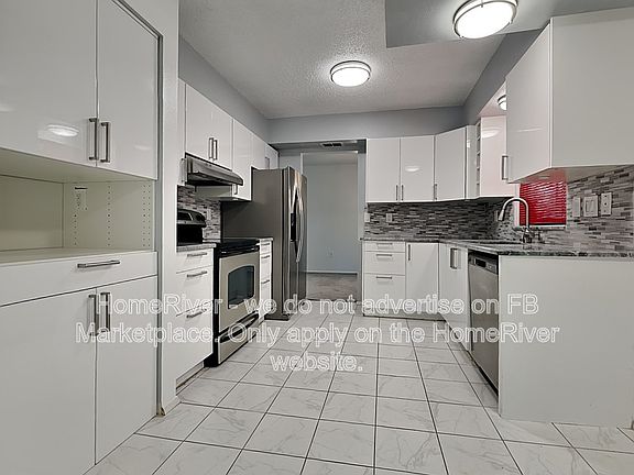 2nd image of 4657 Robin Ave