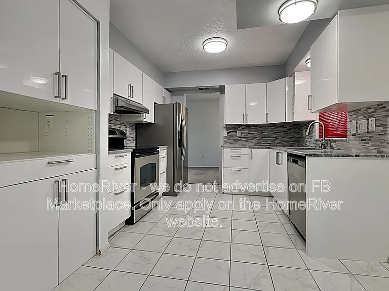 4657 Robin Ave — Photo 2