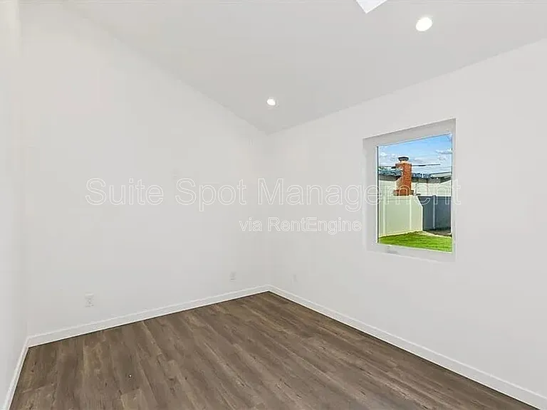 554 N Cambridge St #552 — Photo 6