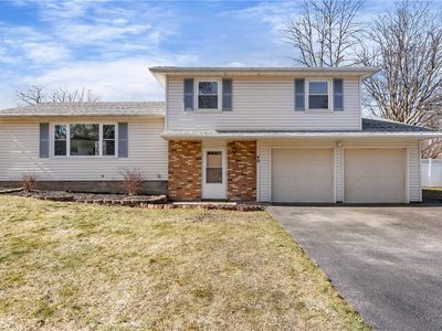 40 Tradewind Dr, Rochester, NY, 14617