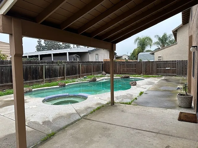 1921 Bridgewood Way — Photo 35