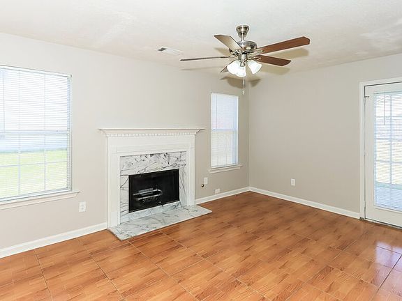 5th image of 833 Rock Shoals Ct