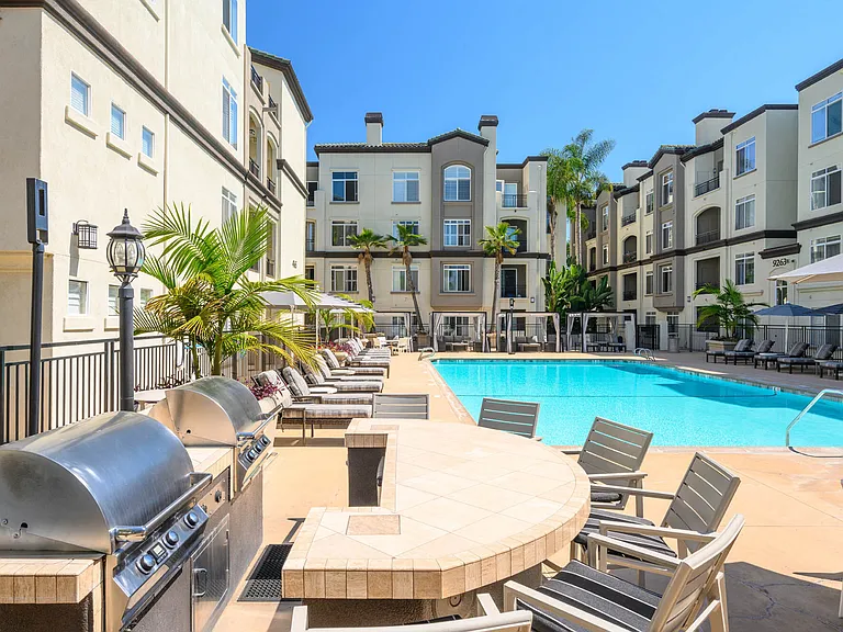 Regents La Jolla — Photo 19