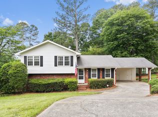 215 Windy Pines Trl, Roswell, GA 30075