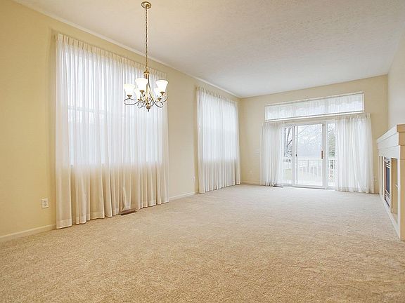 4th image of 6378 Pinehurst Ln