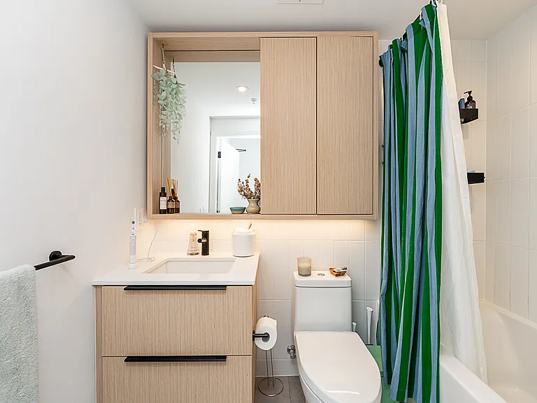 2520 Guelph St #215 — Photo 28