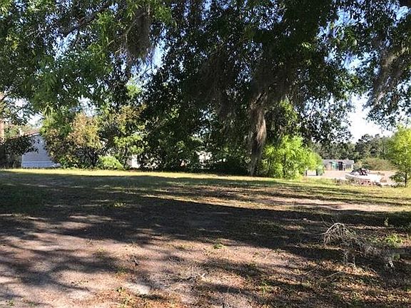 3rd image of 1505 Silver Saddle Dr