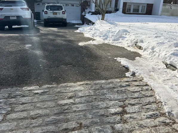 11 Edscho Lane, Commack, NY 11725