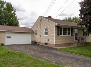3060 Bayer Cir NW, Massillon, OH 44646