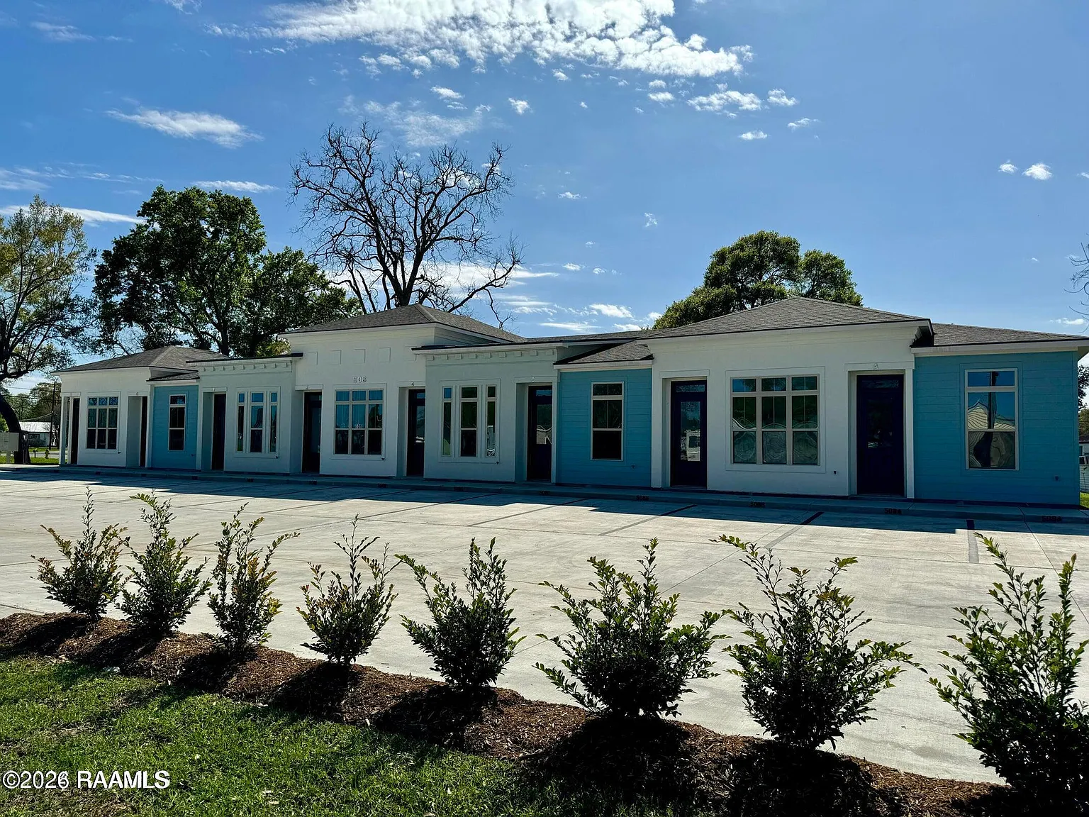 2 bed, 900 sqft, $1,295 — Photo 1