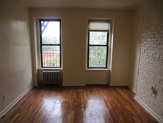 Rented by Majesty Management | media 16