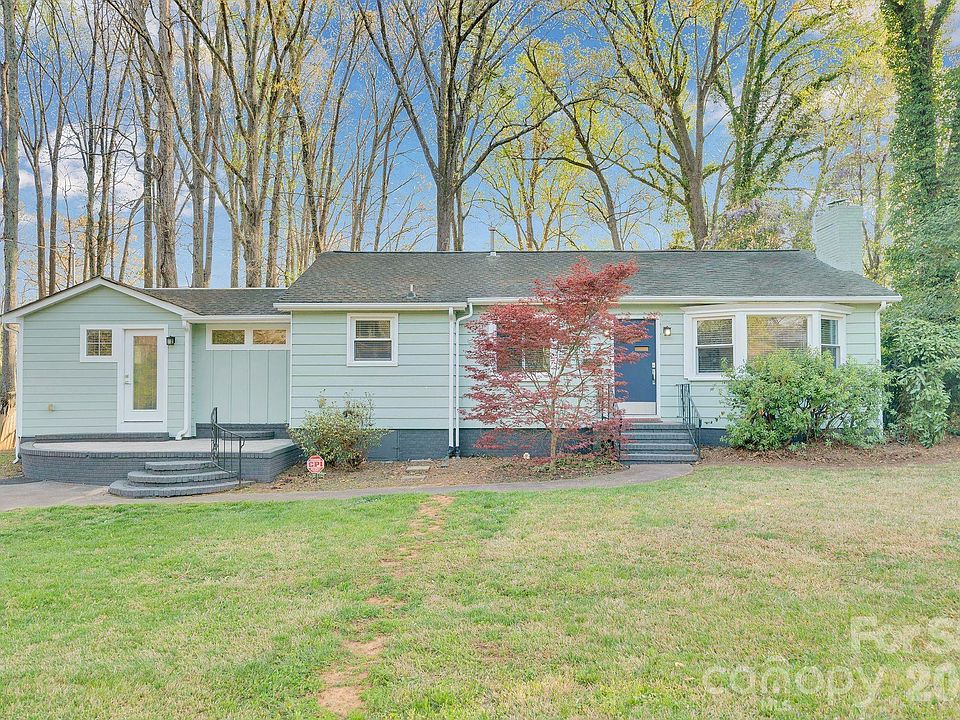 1st image of 2926 Palm Ave