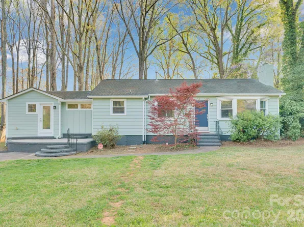 2926 Palm Ave, Charlotte, NC 28205
