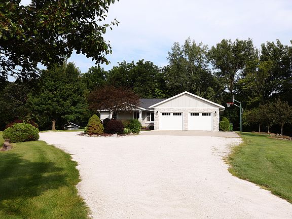 3rd image of 1217 Jasmine Pl