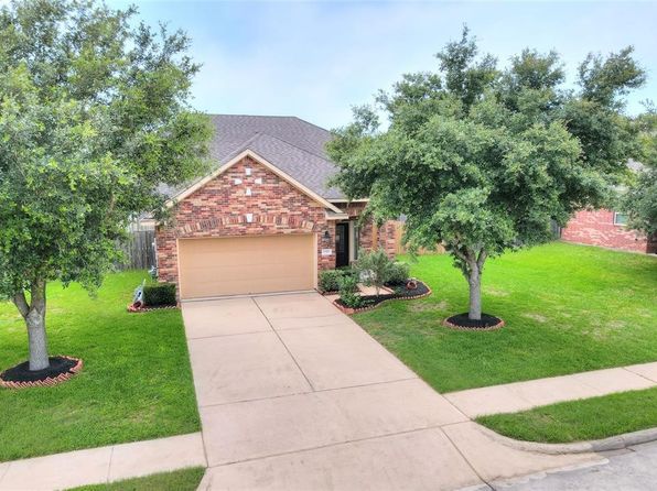 1508 Brook Hollow Dr, Pearland, TX