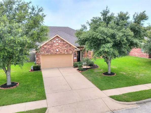 1508 Brook Hollow Dr, Pearland, TX 77581
