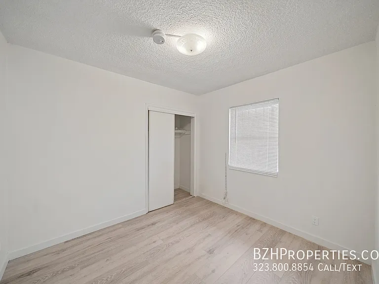 8633 Denver Ave #5 — Photo 7