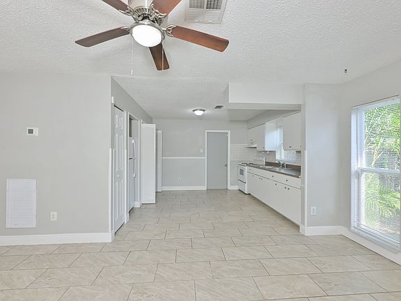 5th image of 15616 Avalon Ave #2