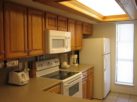5th image of 117 E Verna Jean Dr #208