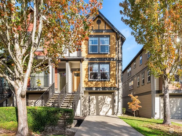 2658 SW Sylvan Heights Drive, Seattle, WA 98106