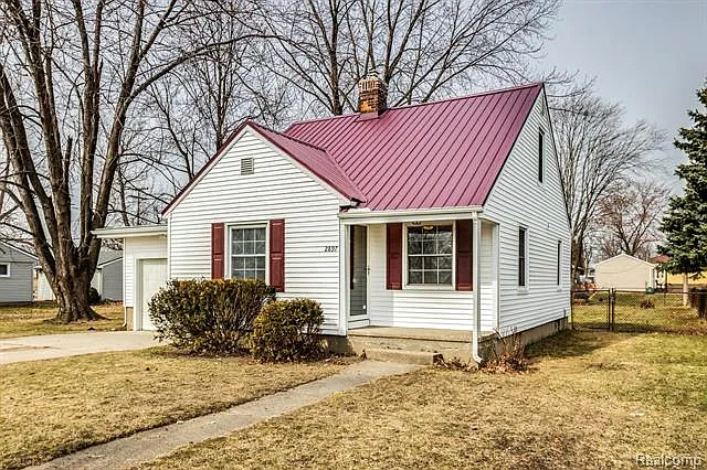 2897 Electric Ave photo 1