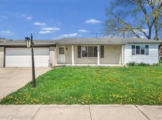 23611 Aviva St, Clinton Township, MI 48035