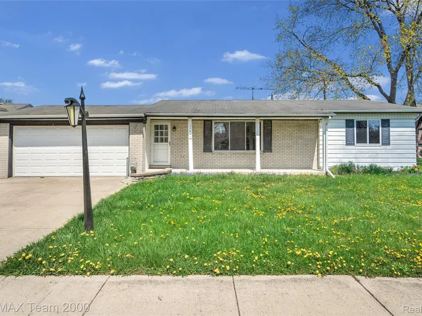 23611 Aviva St, Clinton Township, MI 48035