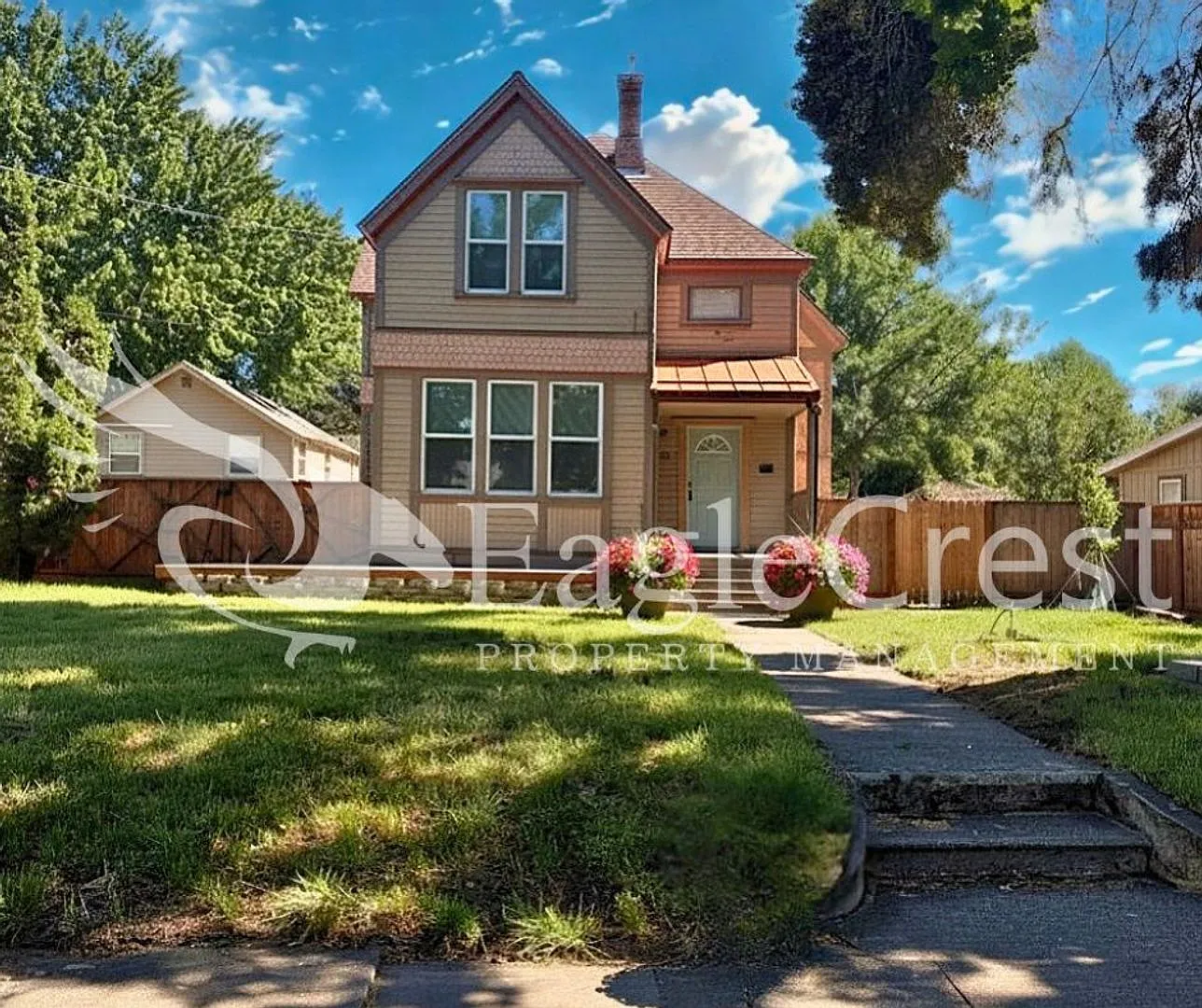 Charming Historic 4-Bedroom Home with Fenced Yard & Chicken Coop — Photo 2