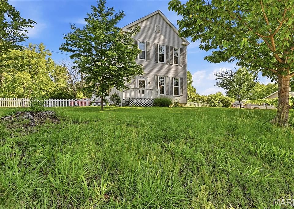 1st image of 1735 Redman Rd