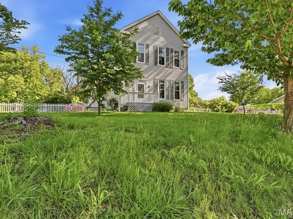 1735 Redman Rd, Saint Louis, MO 63138