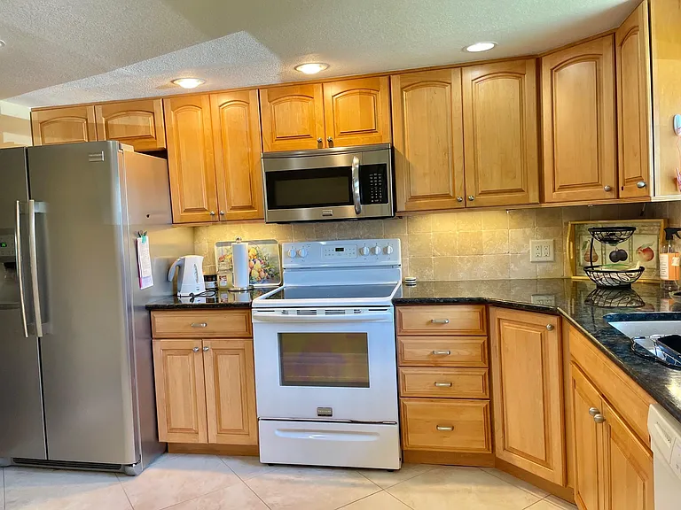 1418 Normandy Park Dr #7 — Photo 10