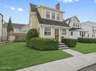 3 Bolling Pl, Greenwich, CT 06830