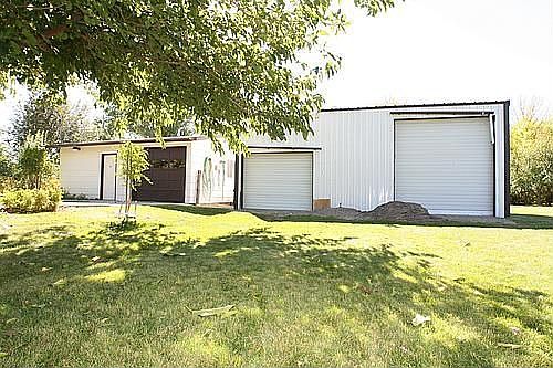 Shops w/ RV bay