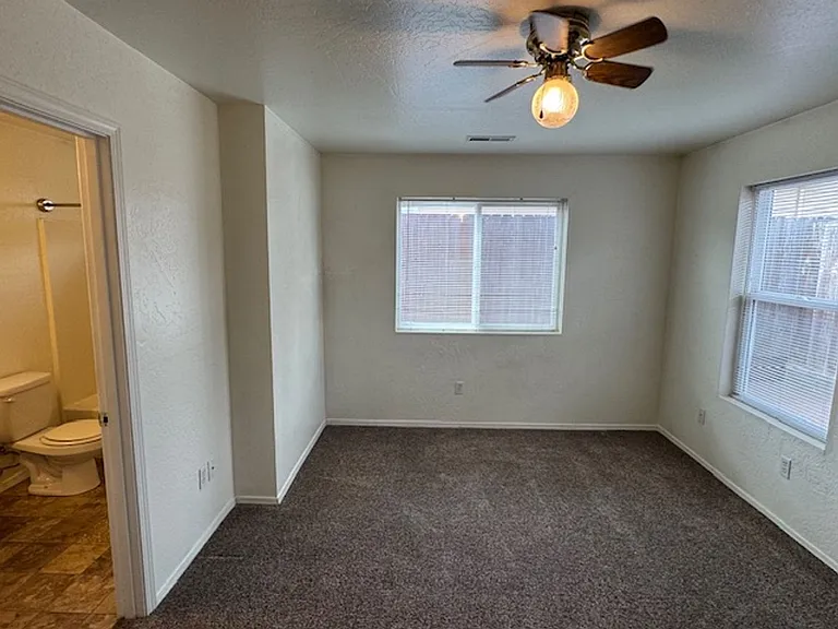 118 N Shasta Ave — Photo 13